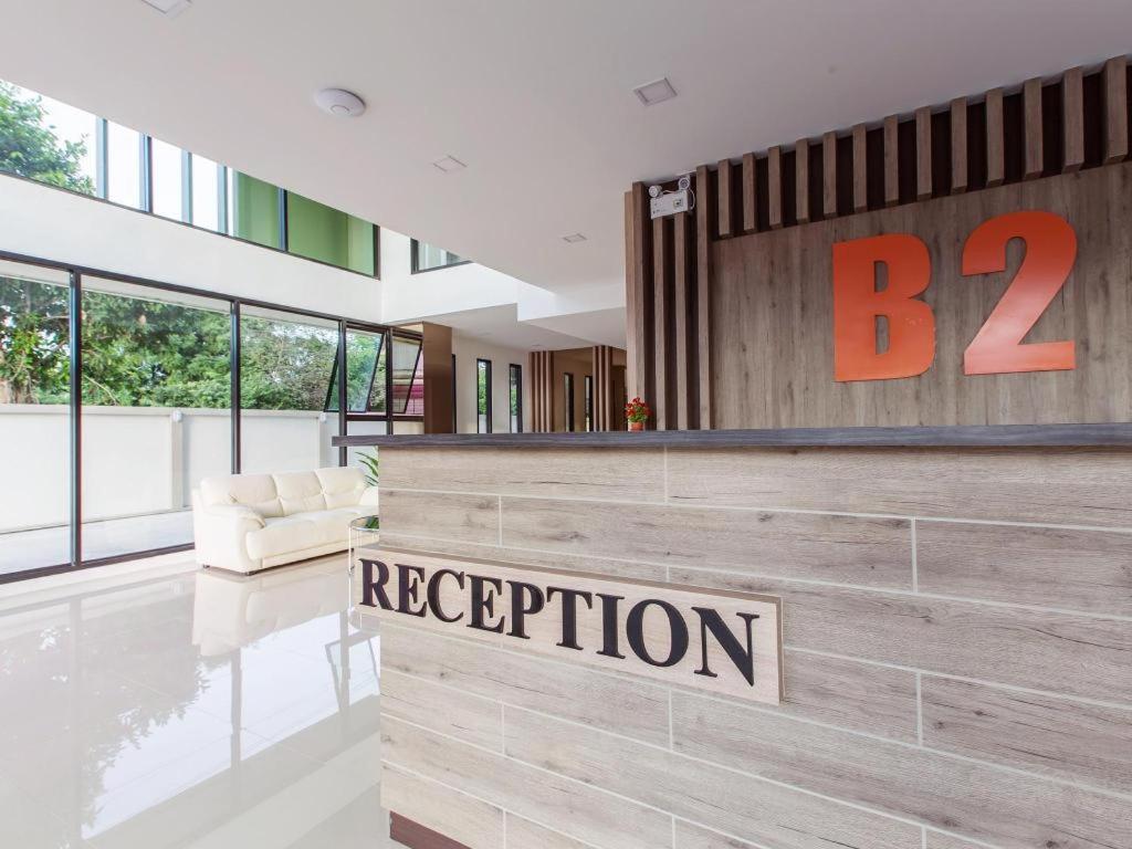 B2 Ubon Premier Hotel Ubonratcsathani Kültér fotó